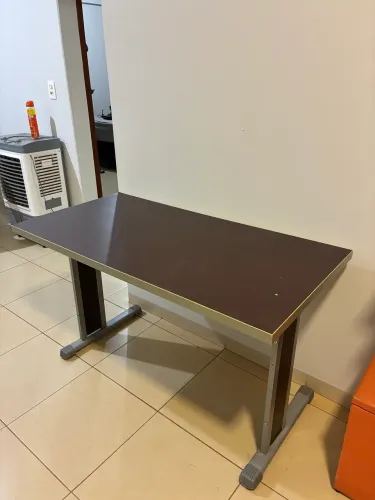 MESA ESCRITÓRIO