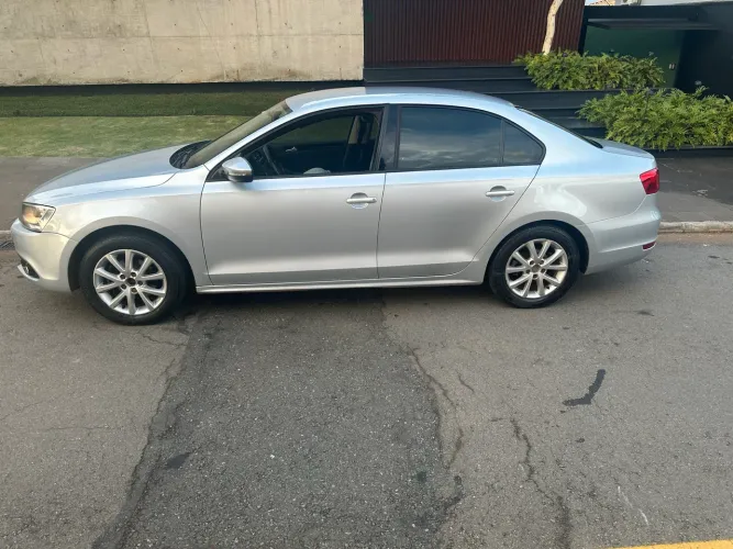 Volkswagen Jetta Comfortline 2.0 T.flex 8V 4P Tipt. 2012