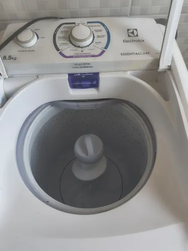 Vendo máquina de lavar Eletrolux, 8.5 kg.