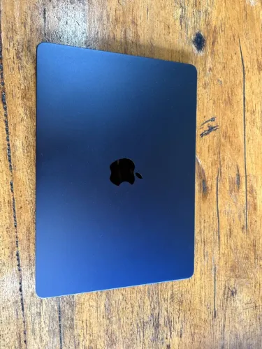 MacBook Air 13" M4 - 24GB RAM - 512GB SSD - Praticamente novo