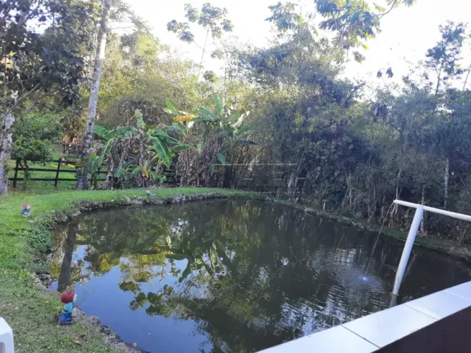 TERRENO COM MUITA AREA VERDE, LAGO DE PEIXES RIBEIRÃO E VISTA PRIVILEGIADA PARA AS MONTANH