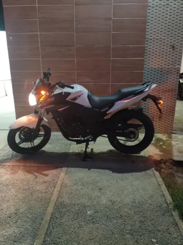 Fazer 250, toda reformada , feita motor com peças originais, toda revisada .
