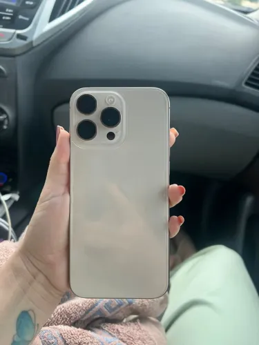 iPhone 16 pro max 