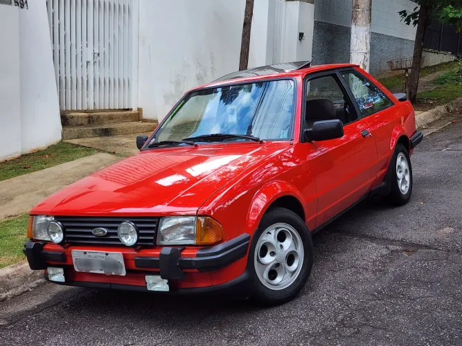Ford Escort XR3 1.8 / 1.6 Beneton/form./laser 1986