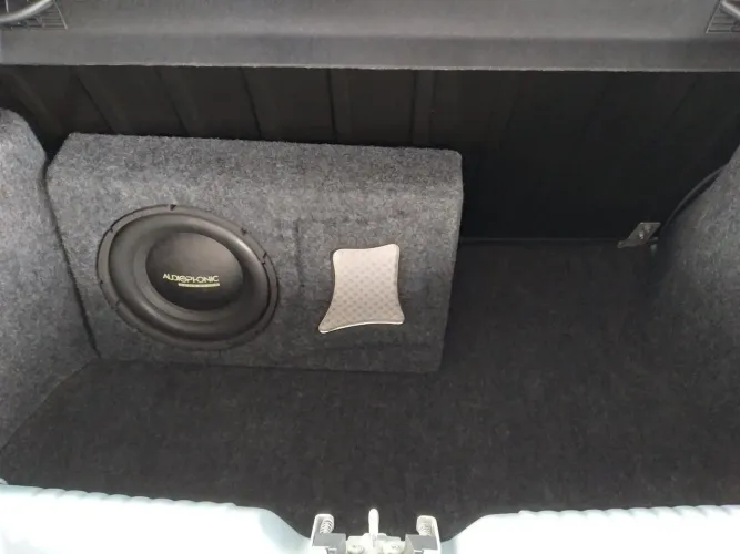 Subwoffer 10" -  Audiophonic com caixa selada
