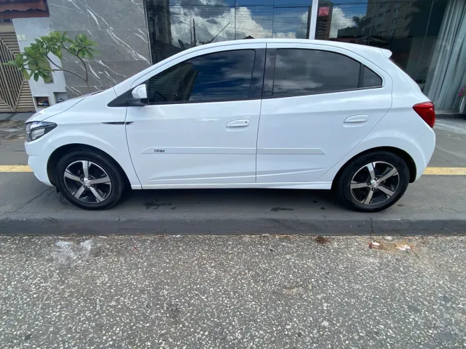 Chevrolet Onix Hatch LT 1.0 8V Flex Mec. 4P 2019