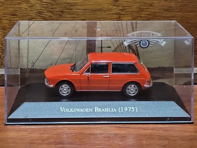 VW Volkswagen Brasilia 1975 Coleção Carros Inesquecíveis Do Brasil Carrinho Miniatura 1/43