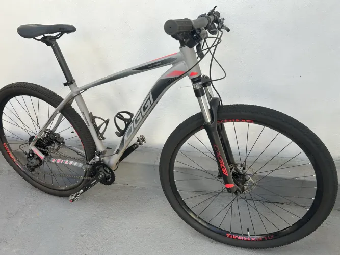 Bicicleta Oggi Big Wheel 7.0