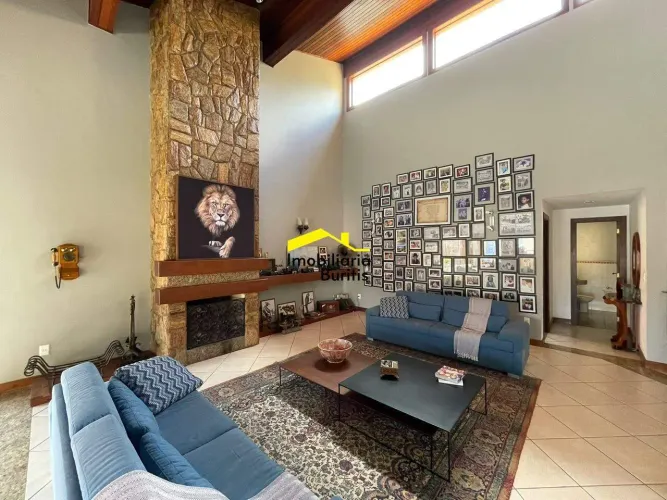 Casa de alto padrão para locação | 850 m² | 4 vagas