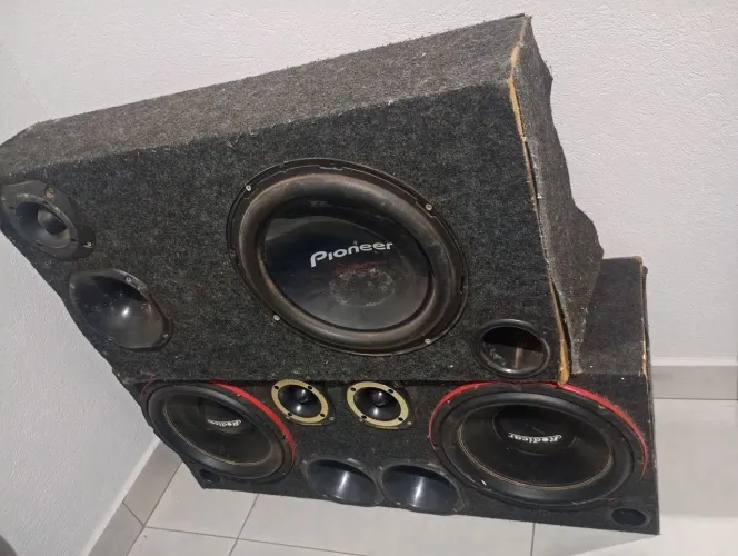 Vendo 2 Caixas de som automotivo