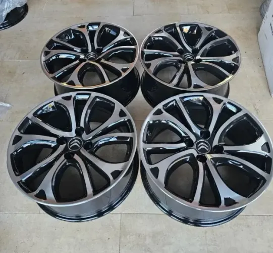 Rodas Aro 17 " 4 x 108 + Pneus 225/45 R17