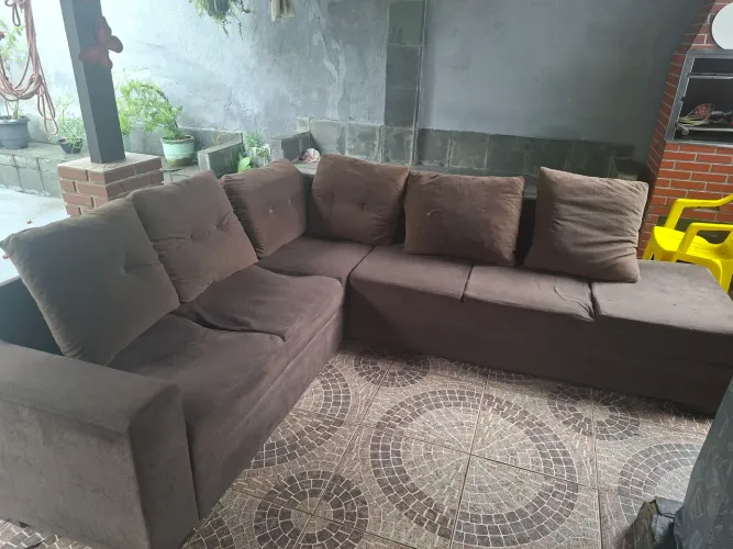 vendo sofá em L 7 lugares. 