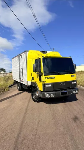 Cargo 815e câmara fria torro 