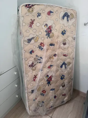 Colchão de berço infantil