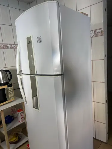 Geladeira para retirada de peças