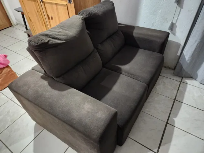 Sofá Retrátil 1,60m - 2 Lugares - usado- Conservado