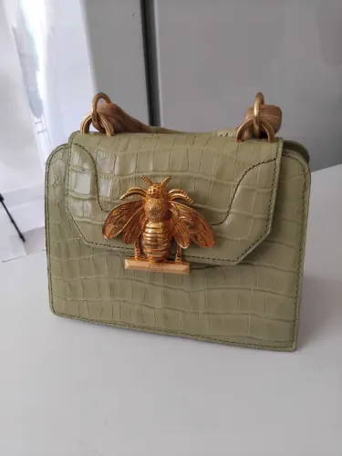 Bolsa believe schutz pequena cor verde
