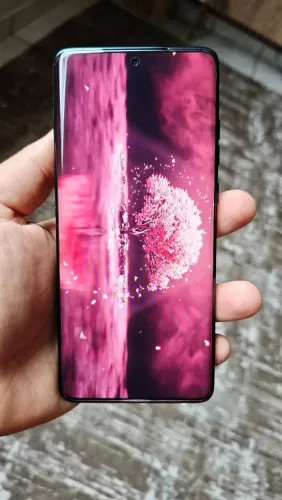 Troco Motorola Edge 60 pro por um iPhone e mas mil no iPhone 14 pra cima