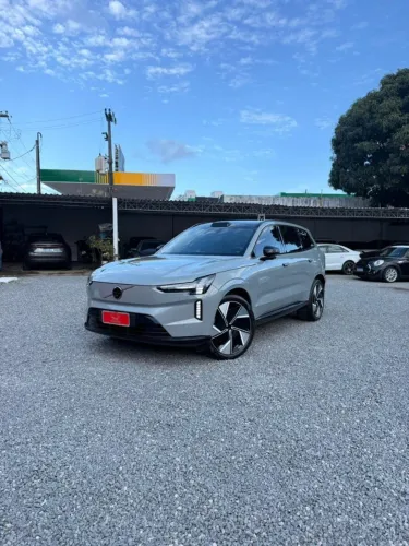 Volvo EX90 Twin Ultra AWD (elétrico) 2025