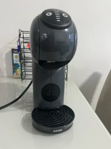 Cafeteira Dolce Gusto Gênio S (usada)