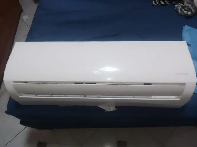 Ar condicionado 12000 BTUs , instalação e tubulação incluso