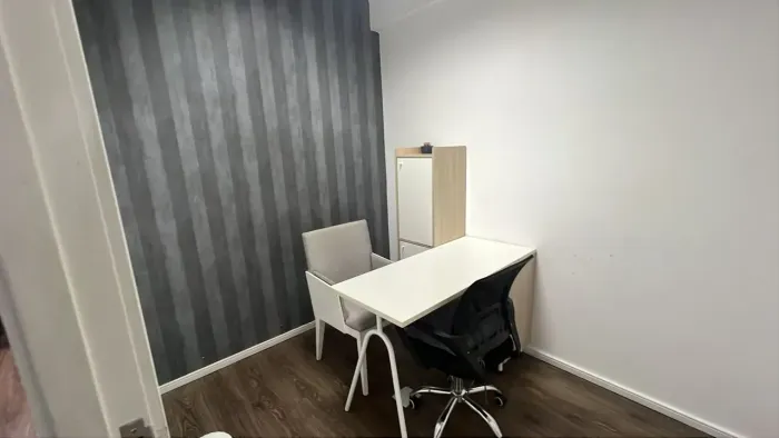 Sala individual para locação com 8m²