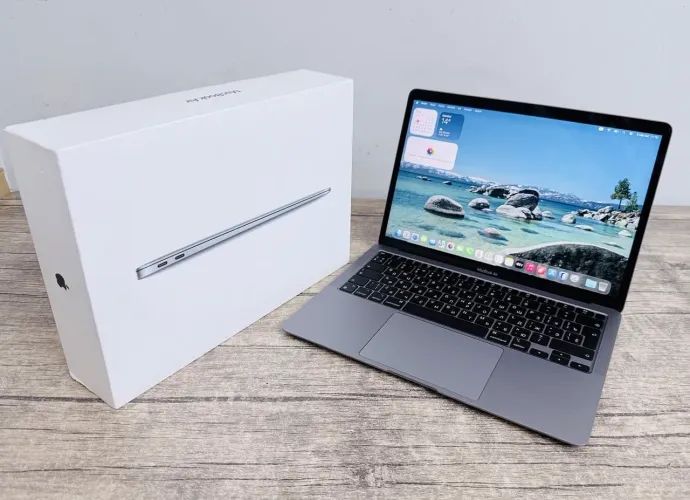 MacBook Air M1