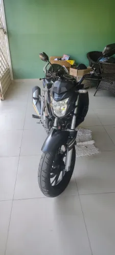 CB Twister 2022, único dono, pouco rodada moto extra pegar e andar
