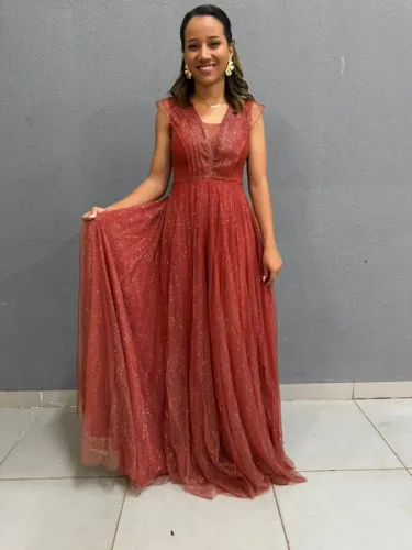 Vestido de festa terracota com gliter (Usado só uma vez)