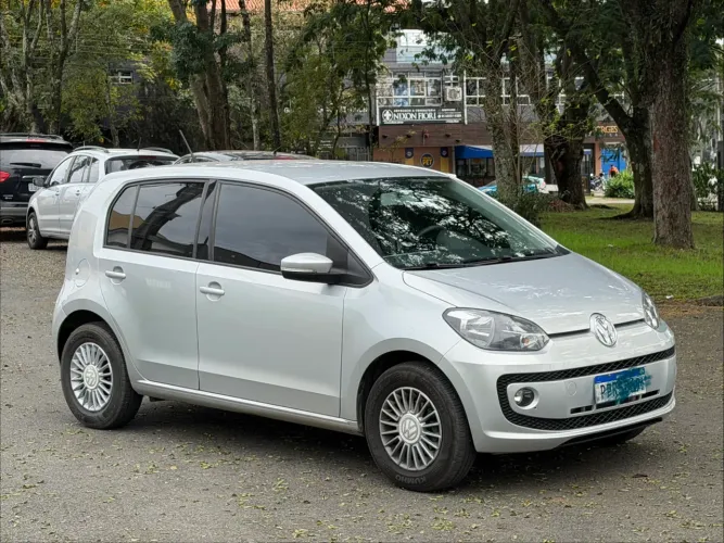 Volkswagen Up! Move 1.0 TSI Total Flex 12V 5P 2017