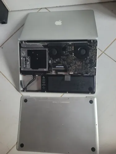 Macbook pro 15 2009 a1286 i7 defeito nao liga tela ok sem hd ram
