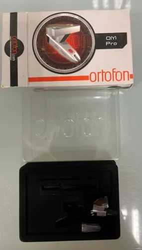Cápsula E Agulha Ortofon OM Pro Com Headshell - Nova Na Caixa
