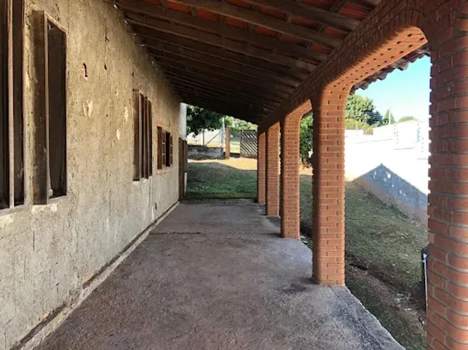 Casa Construida e você faz o acabamento do seu Gosto no Condomínio Terras de Itaici