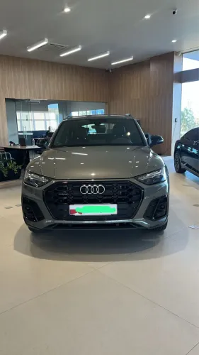 Audi Q5 Perf. Black 2.0 TFSIe S.tr. QT (hib.) 2024
