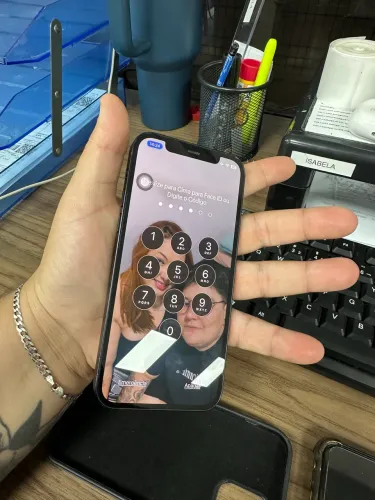 IPHONE 12