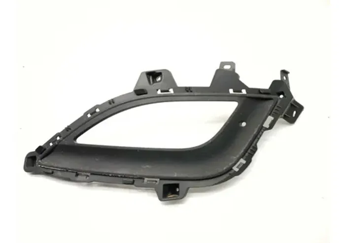 Moldura Farol Milha Esquerdo Hyundai I30 2010 Preto Esquerdo