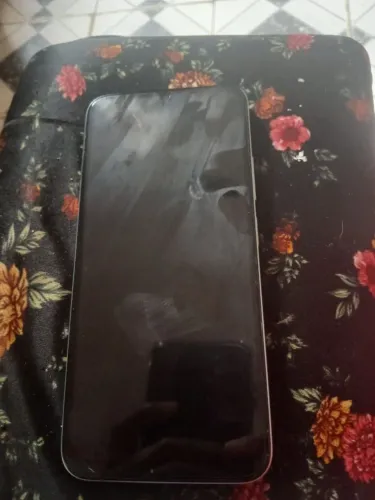 Vendo um celular REDMI 15C , 128GB , 2meses de uso . Valor 600 Reias