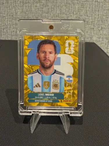 Figurinha Rara Lionel Messi Copa 2026 - ARG 17 (Gold Crumple) Panini