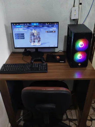 Setup Rx6600 acompanha mesa e cadeira