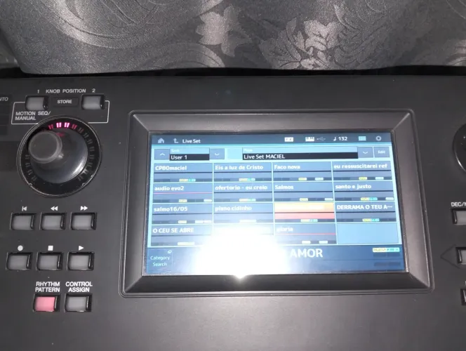 Teclado ? Yamaha modx 6 inteiro