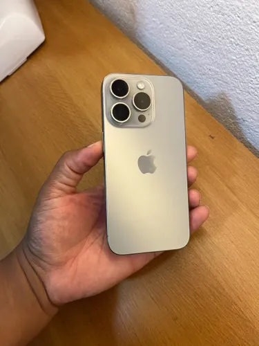 iPhone 15 PRO 256gb