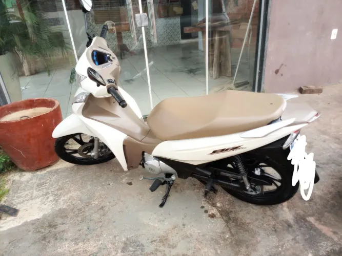 Vendo biz 125 somente avista! 
