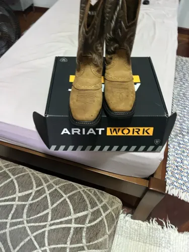 Bota ariat work