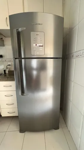 Geladeira Brastemp Ative! Frost Free Duplex Inox com Painel Eletrônico