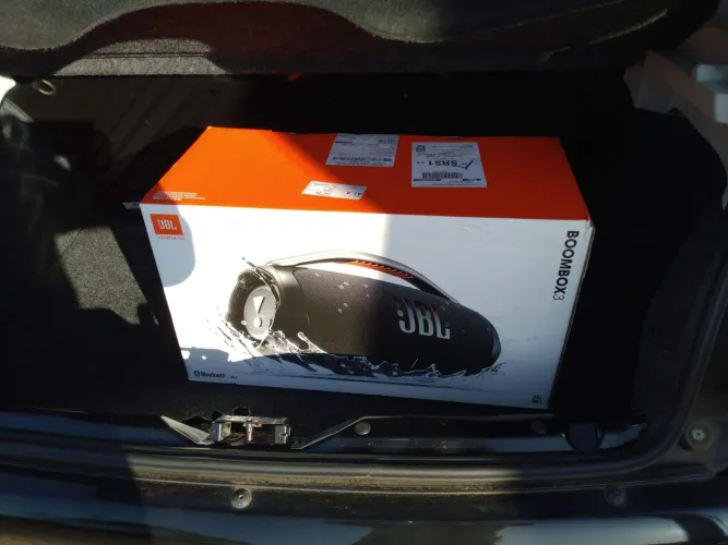 Caixa jbl Bombox 3