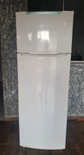 Vendo geladeira