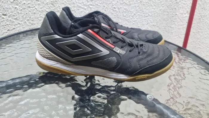 Chuteira Umbro Pro 5 Club