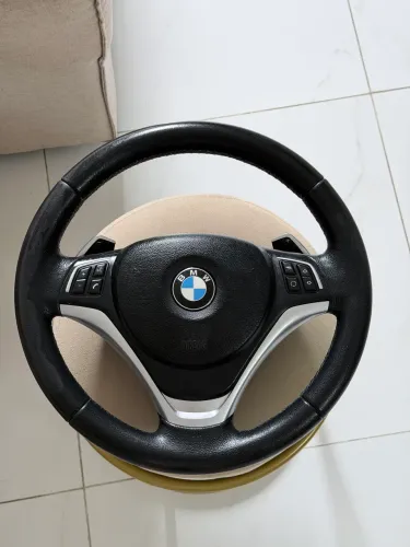 Volante BMW Esportivo com Borboleta 