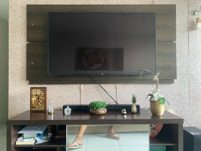 Hack de sala com painel 