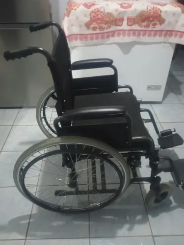 Vendo cadeiras de rodas
